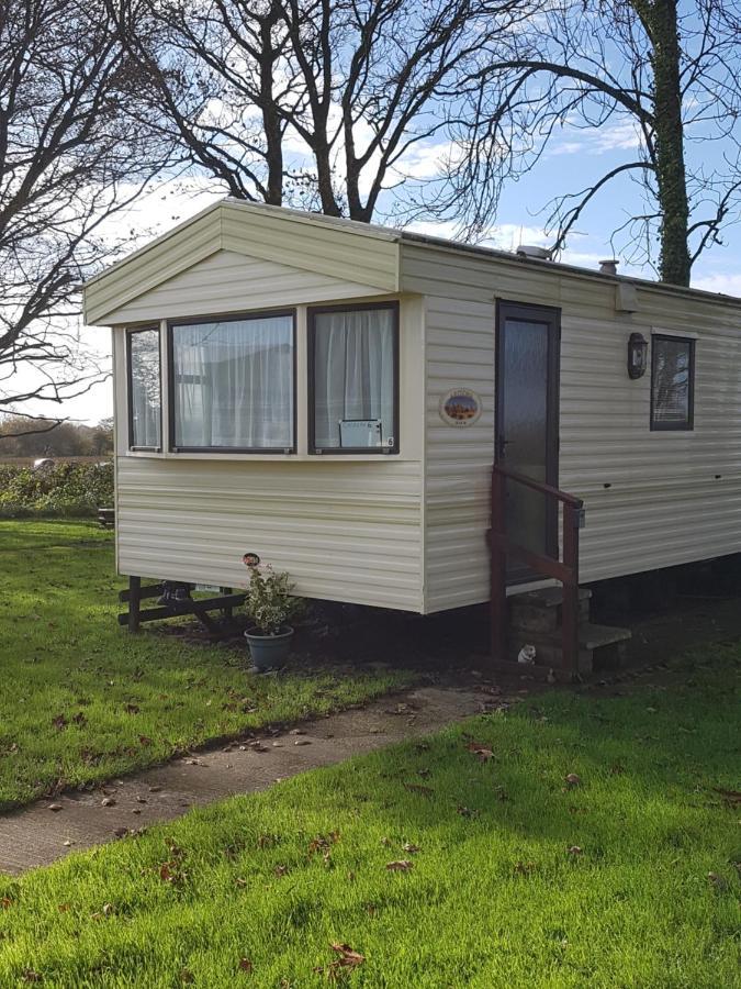 Cosy Caravan At Blackmoor Farm Ludchurch Exterior foto