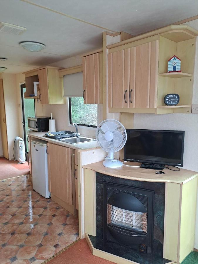Cosy Caravan At Blackmoor Farm Ludchurch Exterior foto